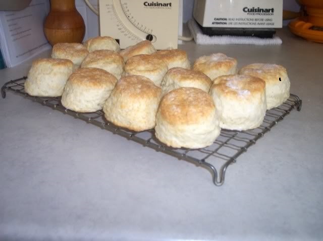 http://www.thefreshloaf.com/files/48/scones_3.jpg