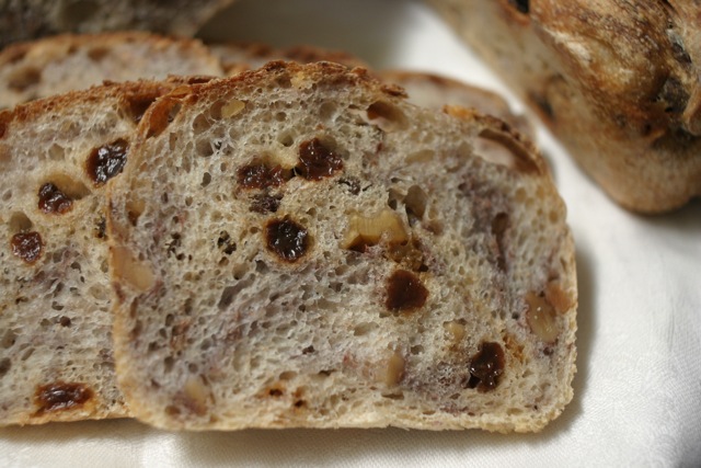 dan dimuzio double raisin bread with toasted walnuts