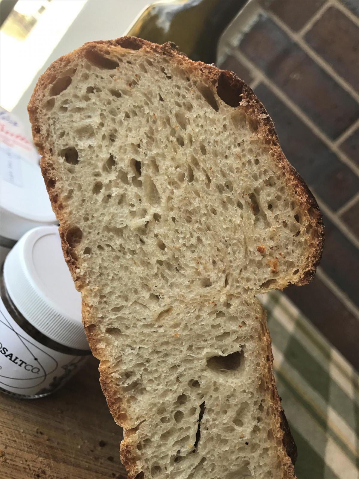 Pain de Beaucaire crumbshot