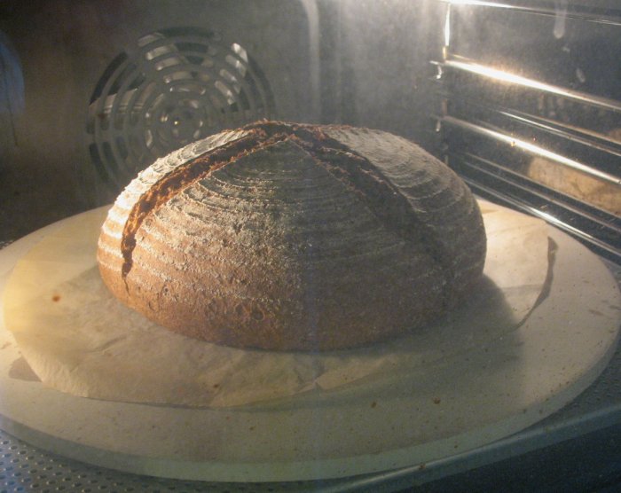 Baking Schwarzbrot