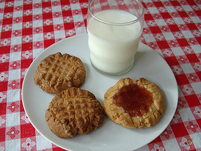 peanut butter and jelly cookies