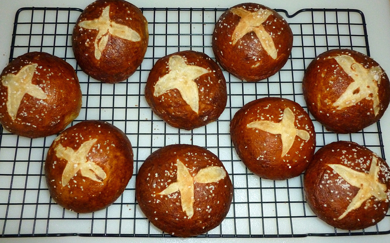 Pretzel Buns The Fresh Loaf