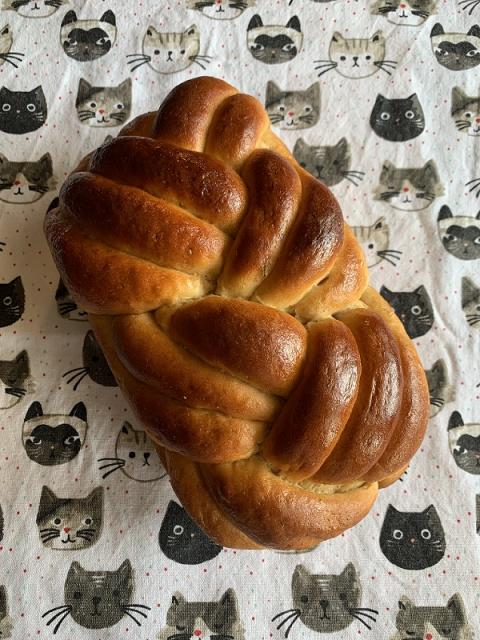 Challah - Challah Sandwich Bread Recipe - Veena Azmanov