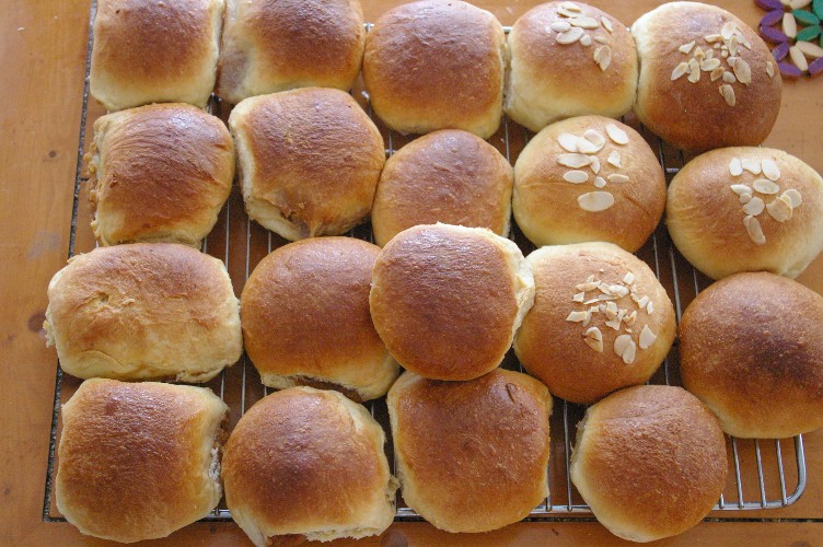 Filled POrtuguese rolls