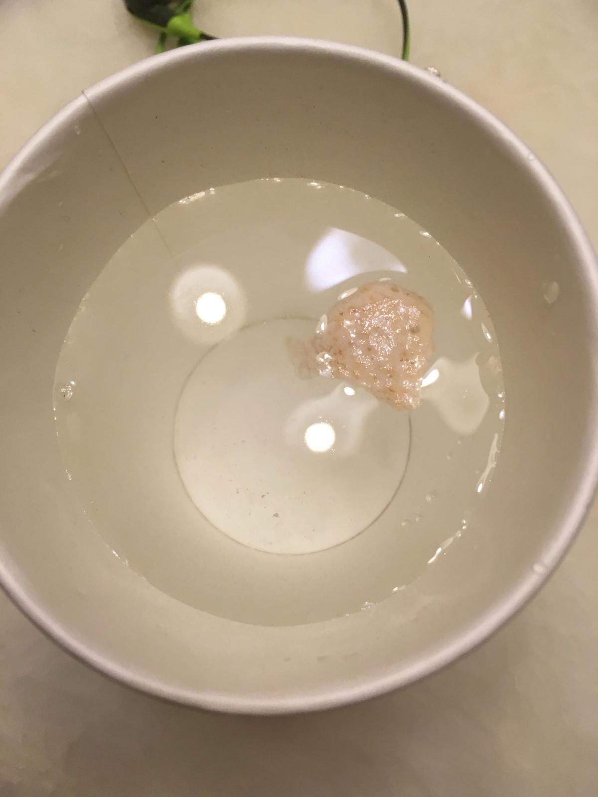 It's floating! 