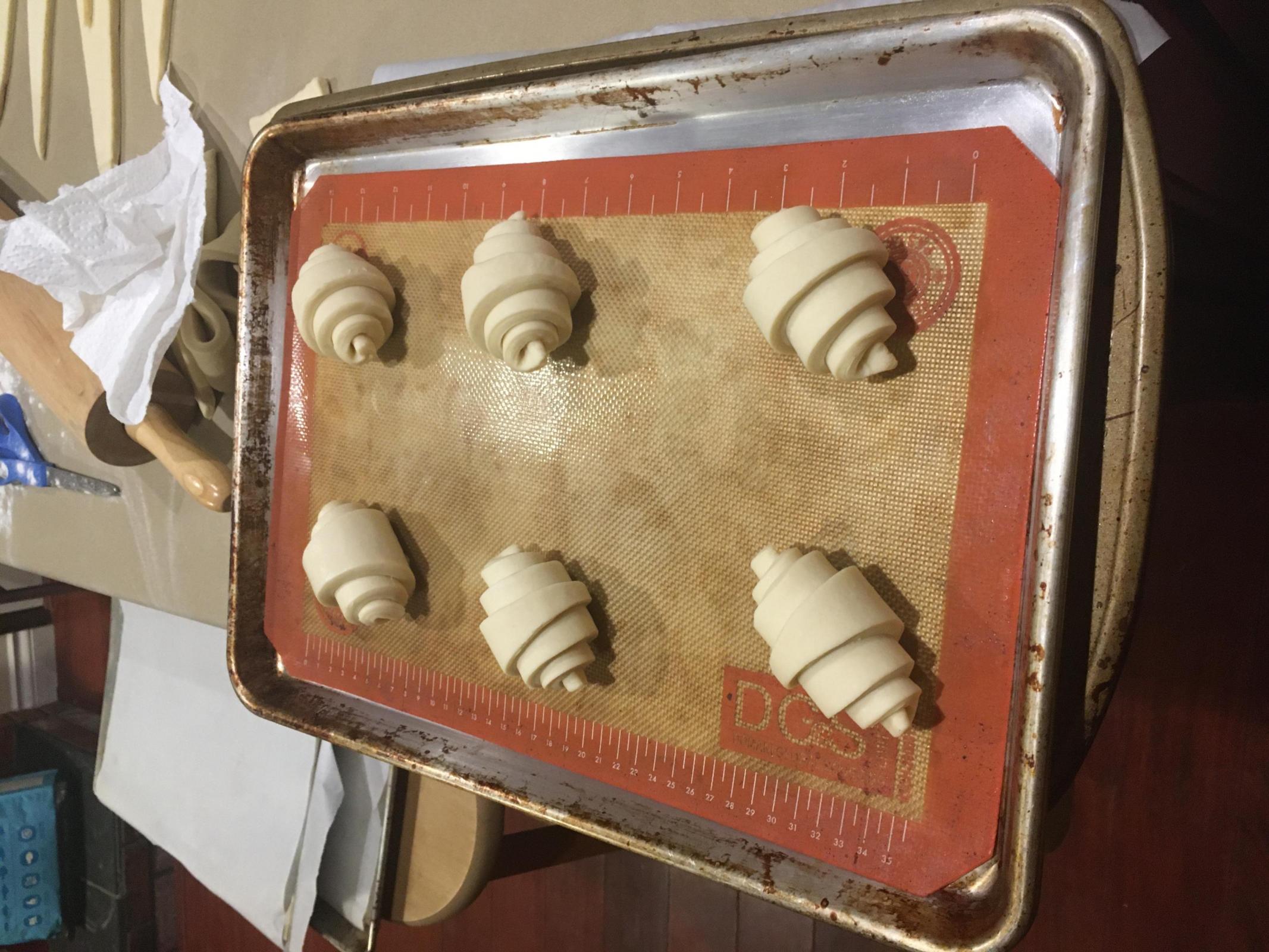 Shaped croissant