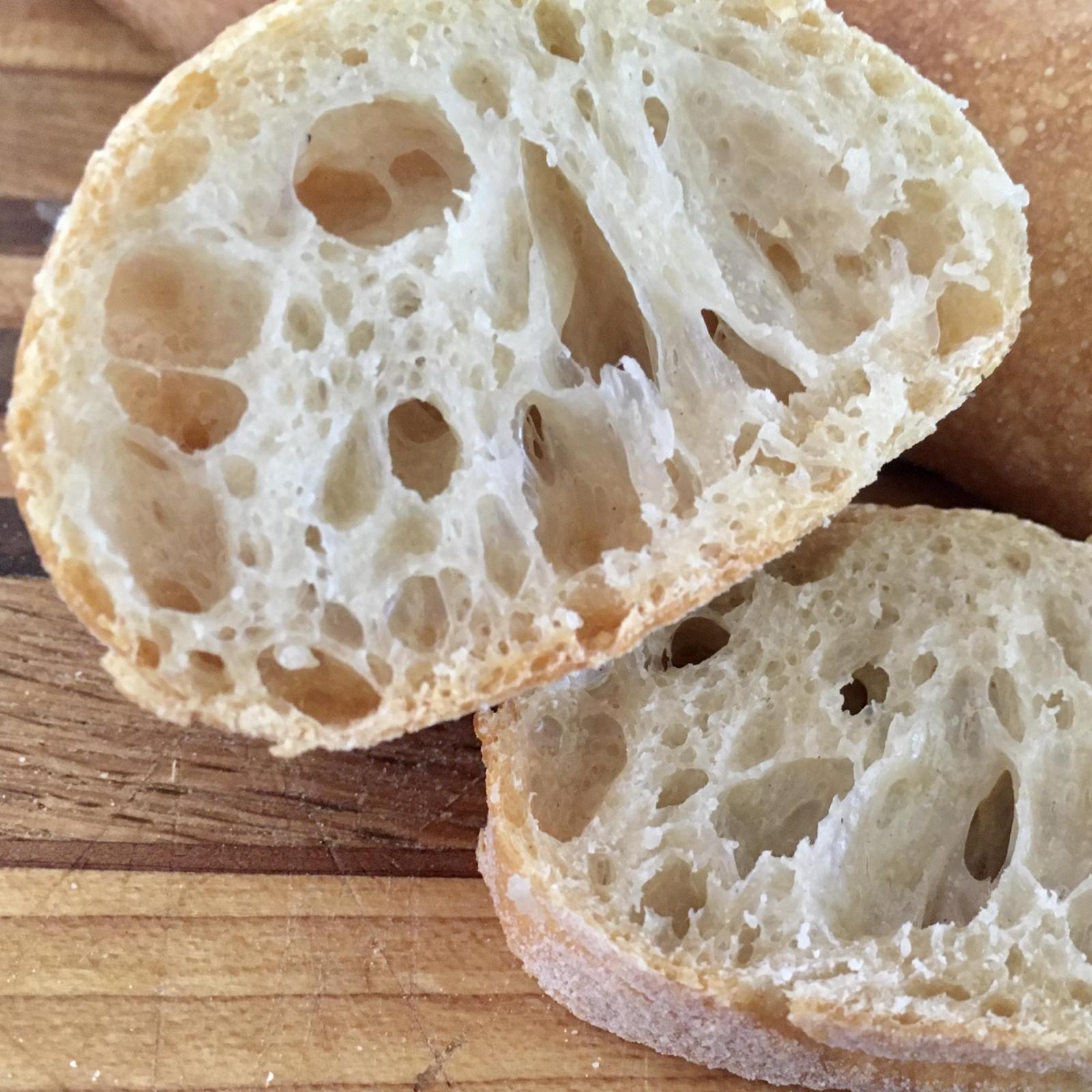 Batons au levain: crumb