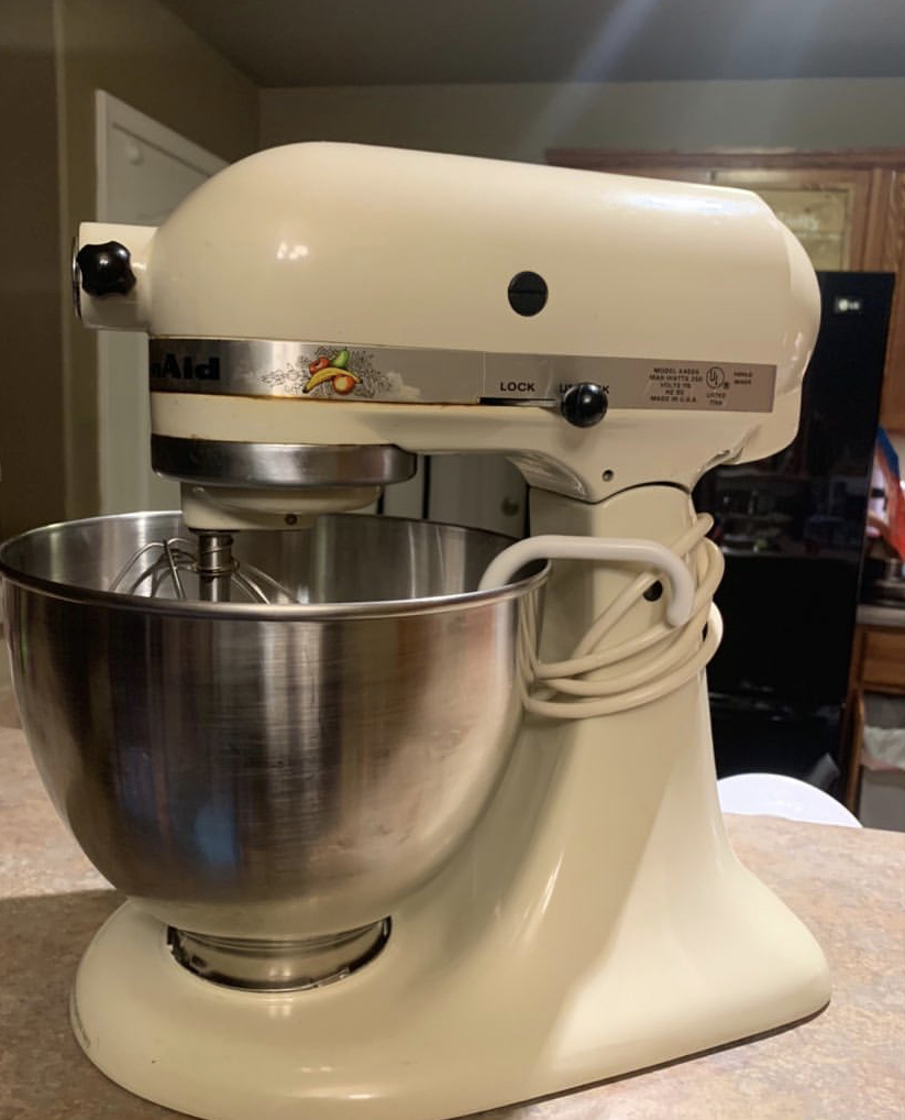 Hobart Kitchenaid K45 with fruit designs on metal band. Need help  identifying age!