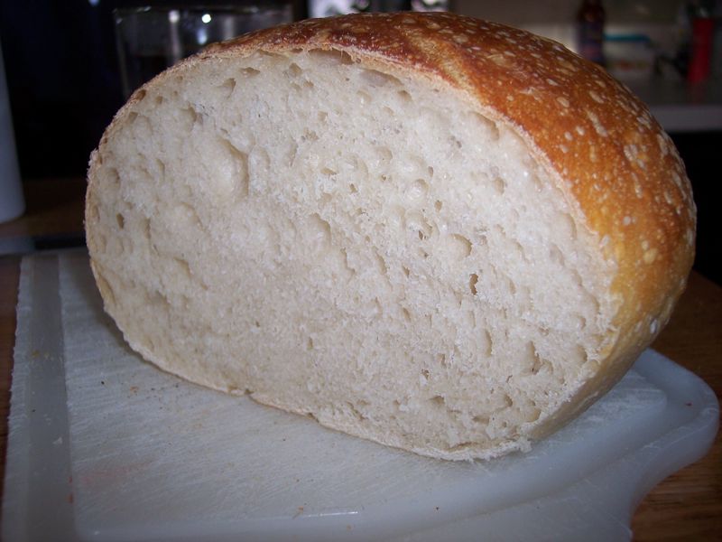 Same Boule, sliced open..