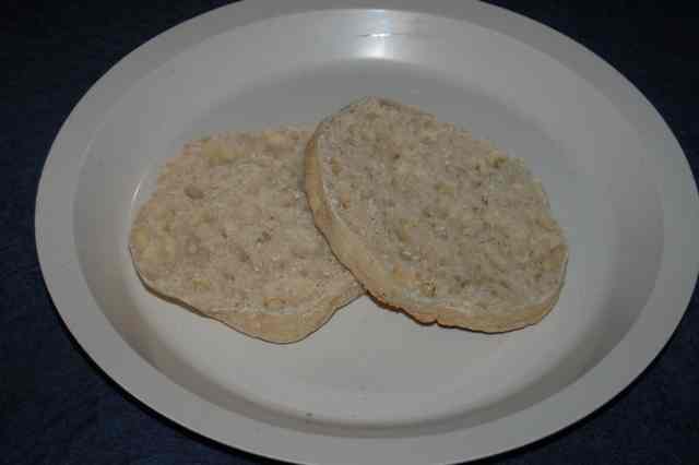 Why It's A Frankly Terrible Idea To Cut English Muffins With A Knife