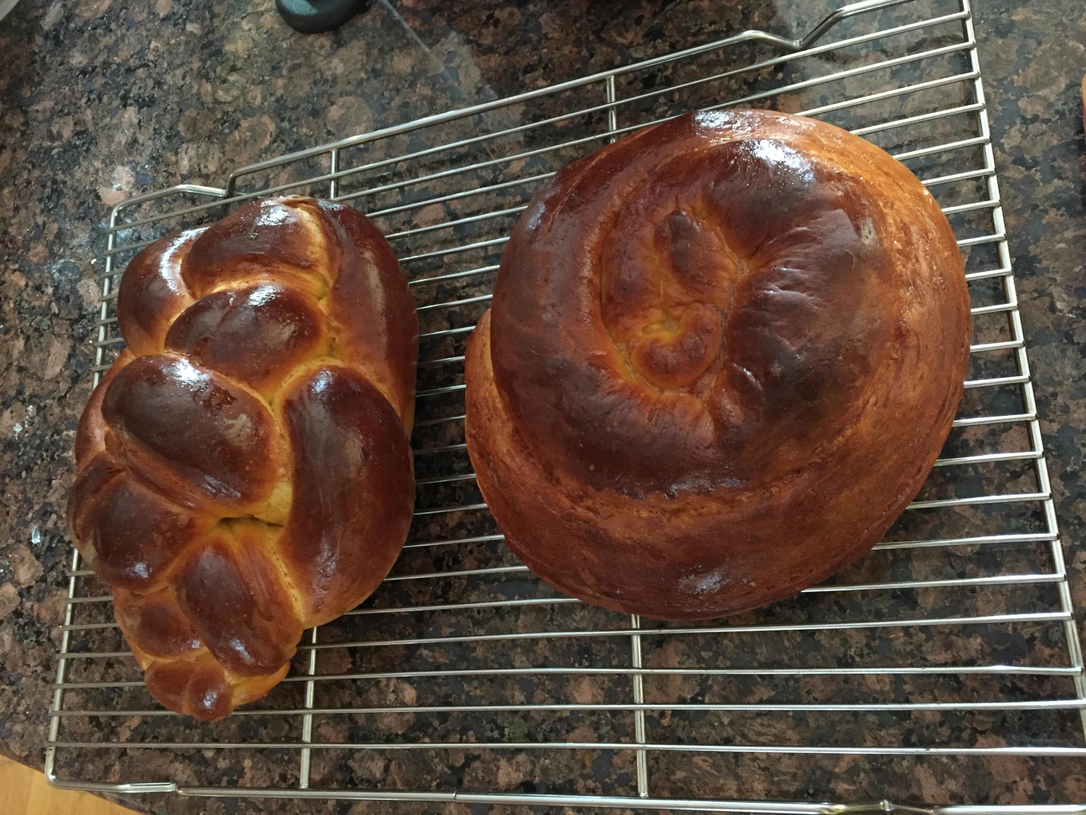 finished sephardic "pumpkin" challahs