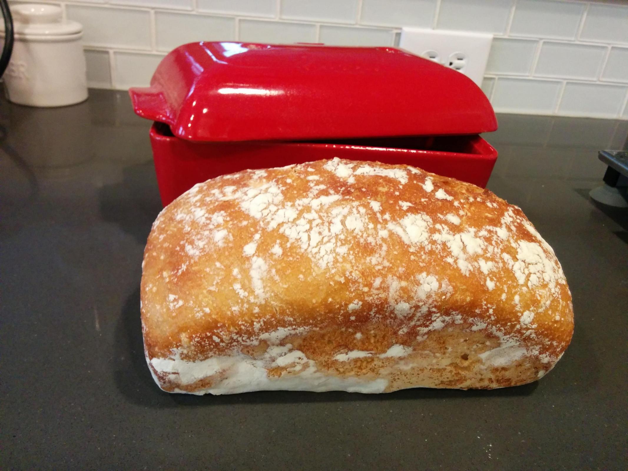 Cookistry's Kitchen Gadget and Food Reviews: Emile Henry Bread Baker