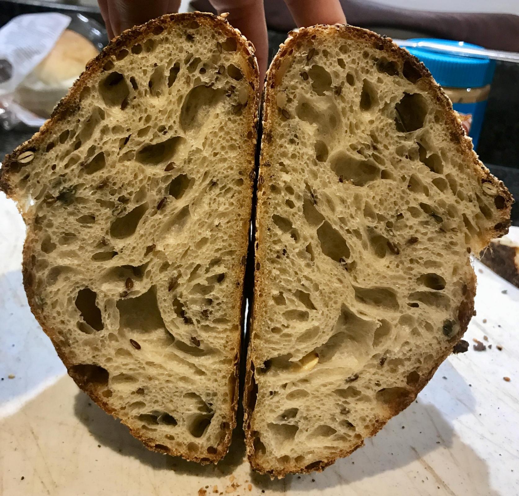 My experience with an Emile Henry bread cloche