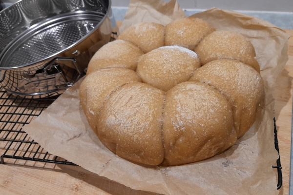 Chakki atta pull apart rolls