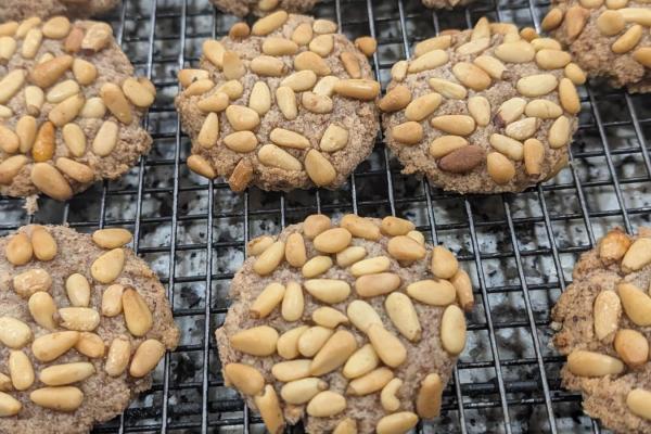 Pignoli cookies 