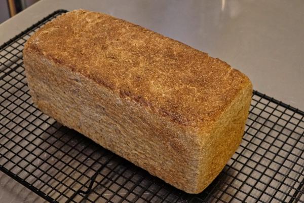 Overall view of Pullman loaf