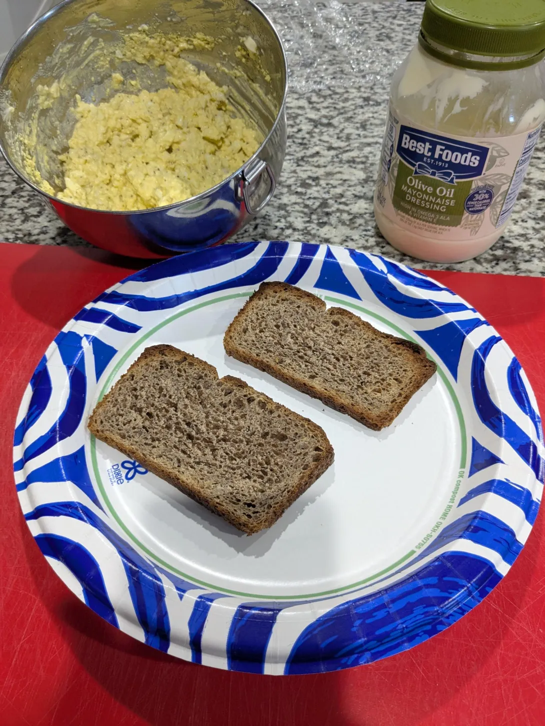 Egg salad sandwich 