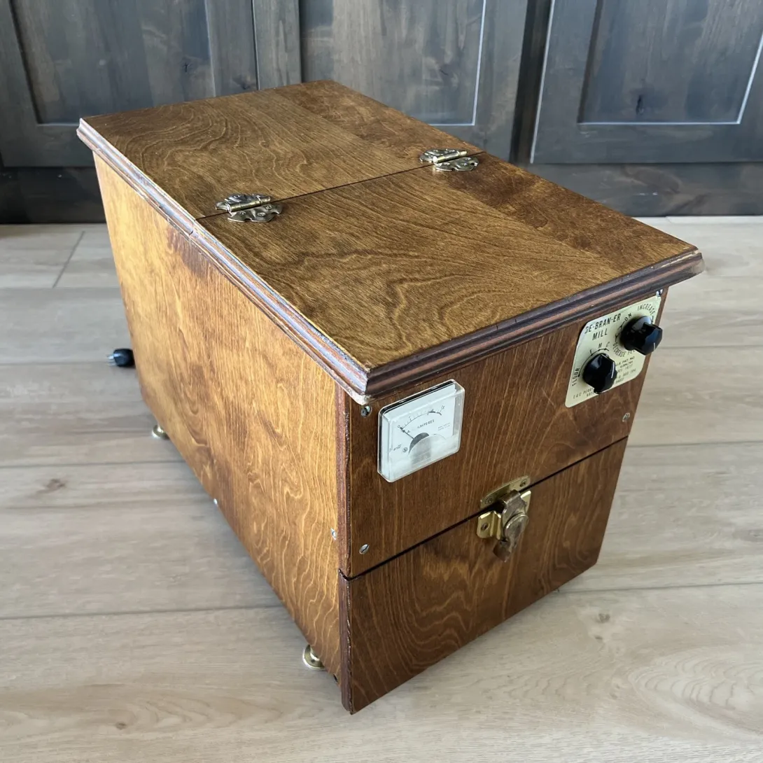 This is a DeBraner mill 