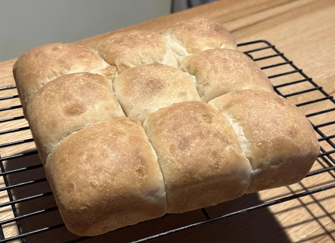 Rolls.jpg